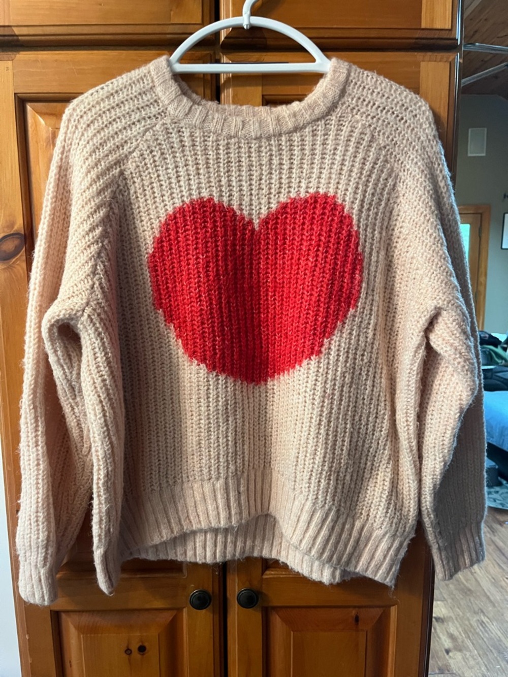 Women's pink Knit Sweater with Red Heart